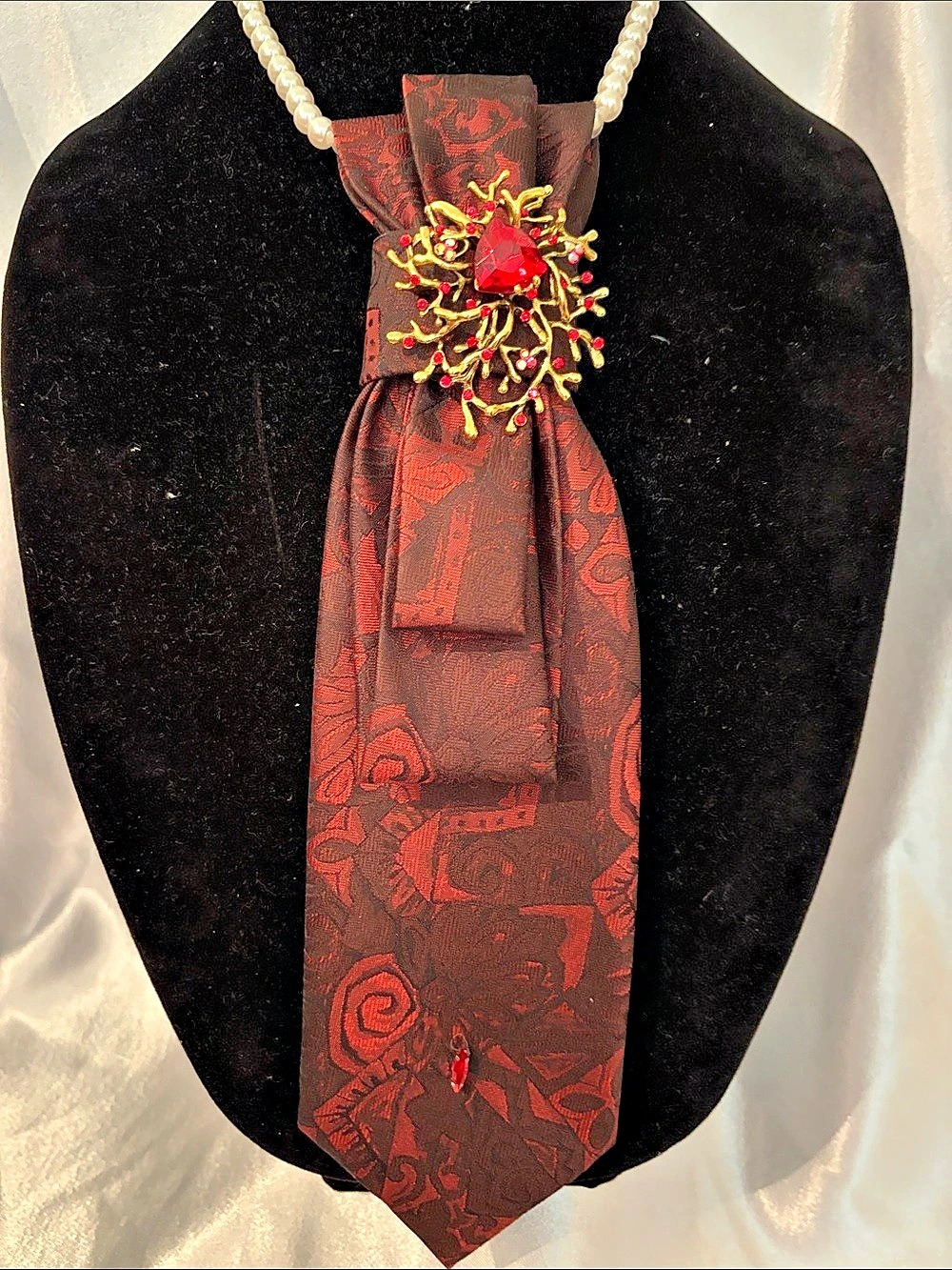 Jeweled Brooch Necklace Tie  in Red & Black